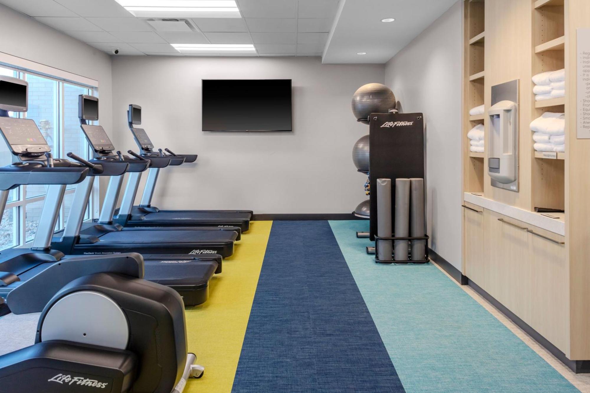Towneplace Suites By Marriott Chesterfield Luaran gambar