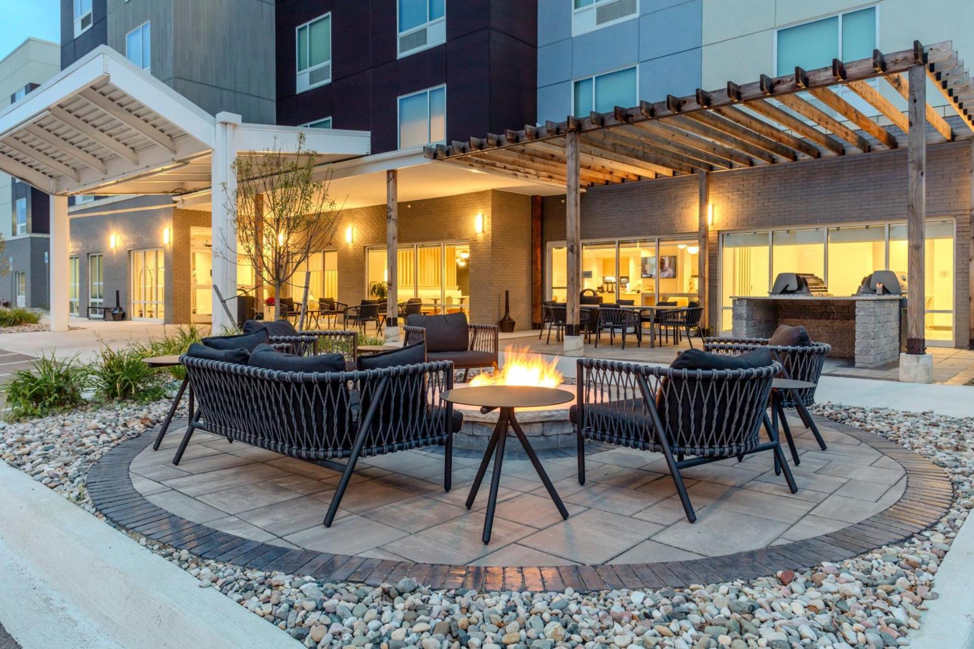 Towneplace Suites By Marriott Chesterfield Luaran gambar